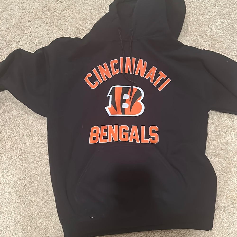 Cincinnati bengals football team hoodie size medium